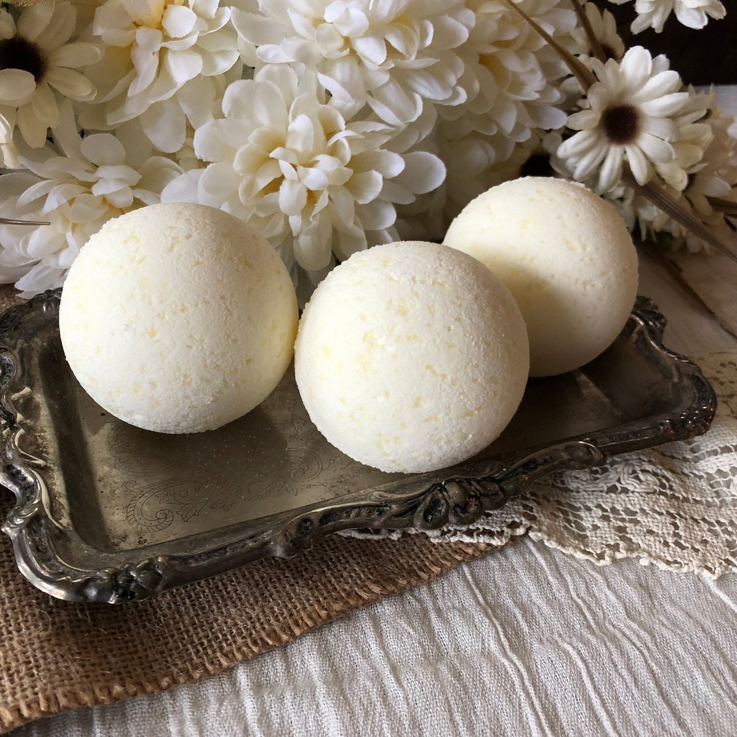 Almond Honey - Jumbo Bath Bomb