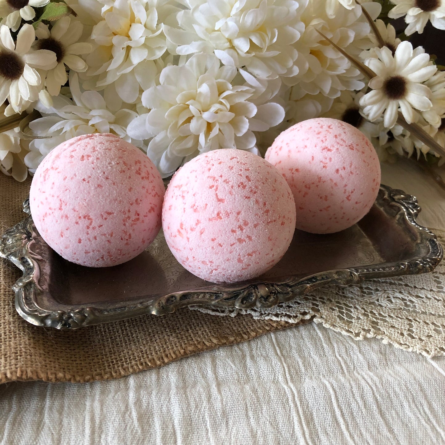 Blackberry Magnolia - Jumbo Bath Bomb