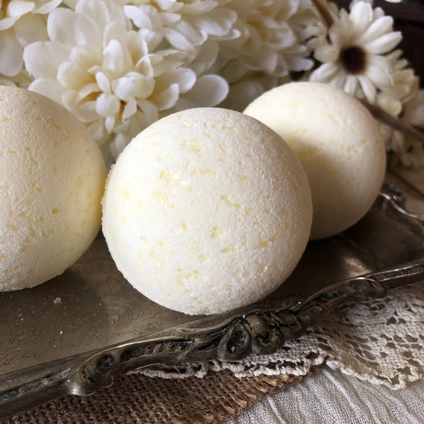 Almond Honey - Jumbo Bath Bomb