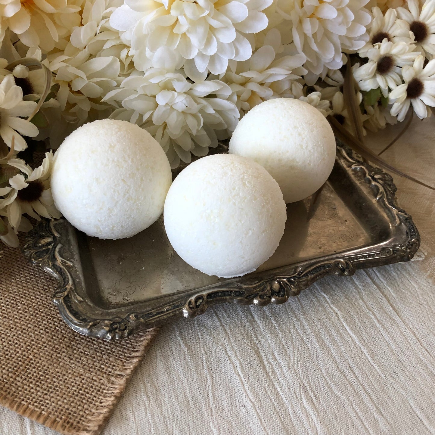 Simply Vanilla - Jumbo Bath Bomb
