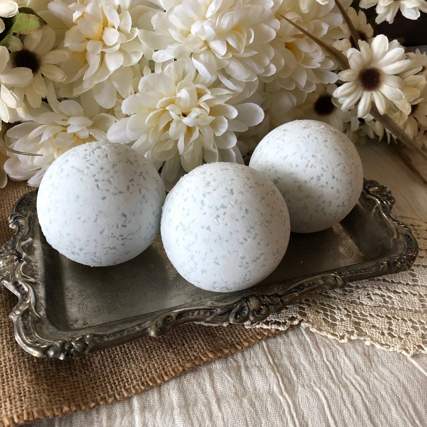 Lavender Vanilla - Jumbo Bath Bomb