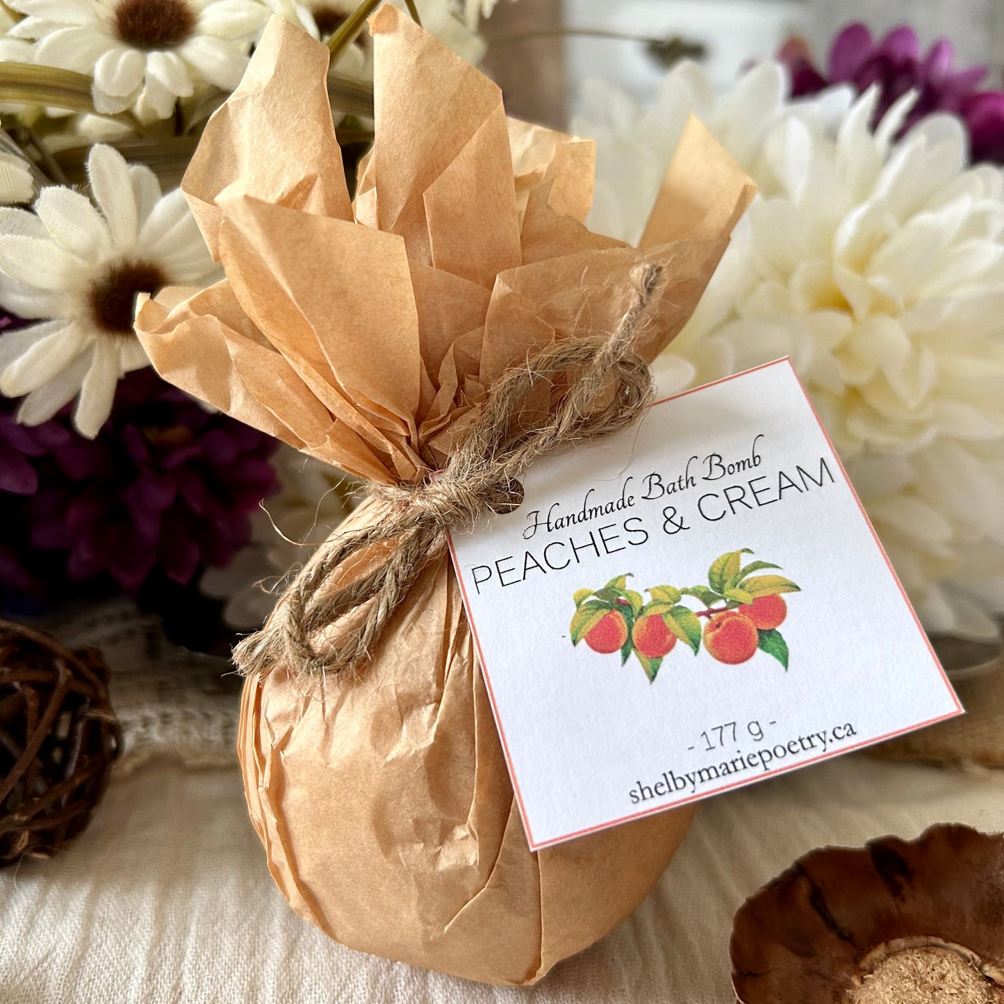 Peaches and Cream - Jumbo Bath Bomb