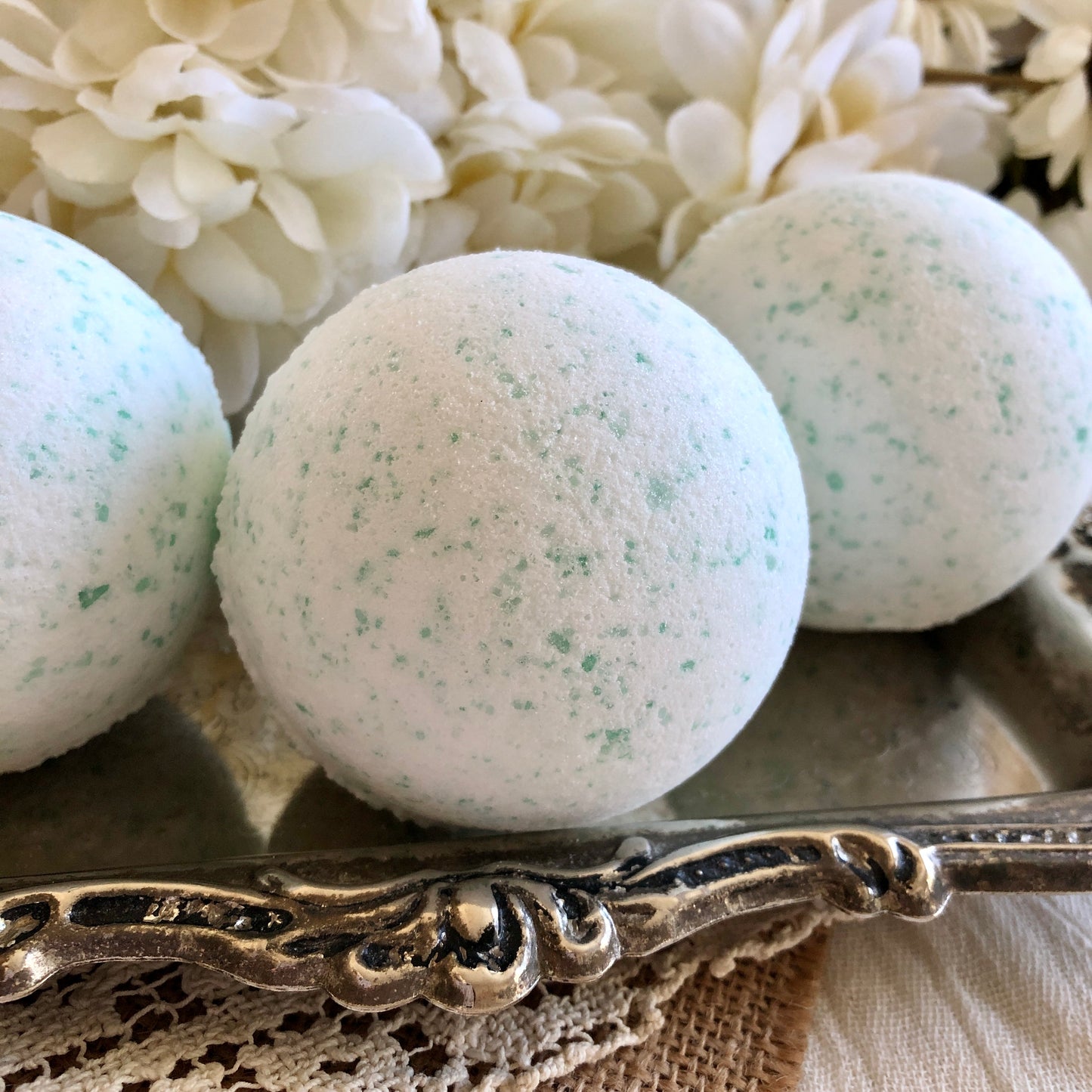 Green Tea and White Pear - Jumbo Bath Bomb